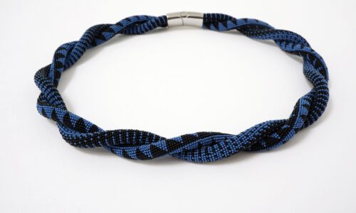 Zweifarbige Häkelkette blauschwarz2_DSC0750